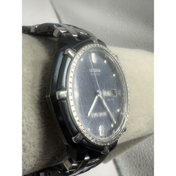 Scratched Citizen E101-S030510 Endeavour Eco-Drive J-Class Works 36MM 7.5" Mens - Picture 3 of 11
